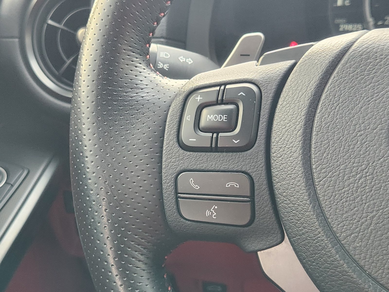 Used 2023 Lexus IS 350 F Sport RWD image 39