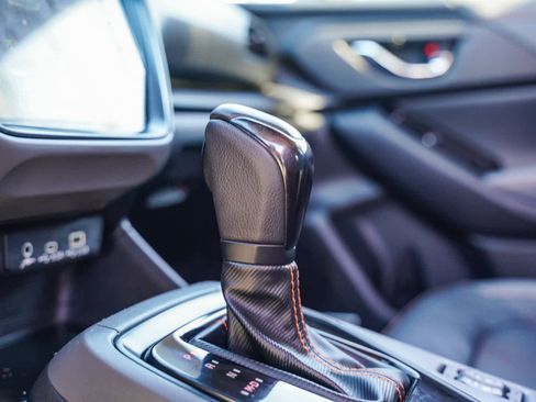 Certified 2024 Subaru Crosstrek 2.5i Limited w/ Crosstrek Mirror Package image 22