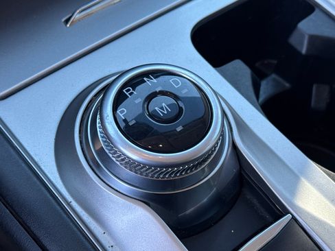 Used 2020 Ford Explorer Base image 25