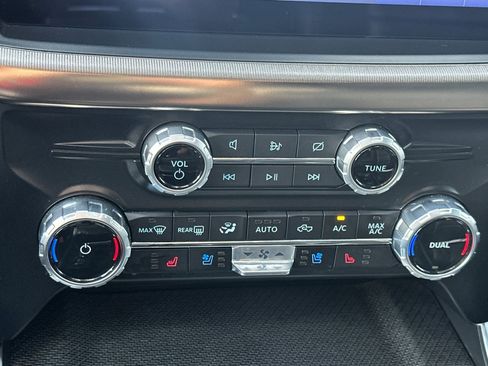 Used 2023 Ford F150 Raptor w/ Raptor Carbon Fiber Package image 27