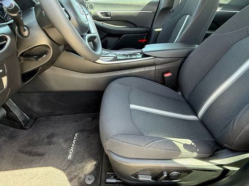 Used 2023 Hyundai Sonata SEL image 12