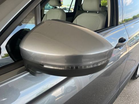 Used 2020 Volkswagen Tiguan S AWD/4WD image 30