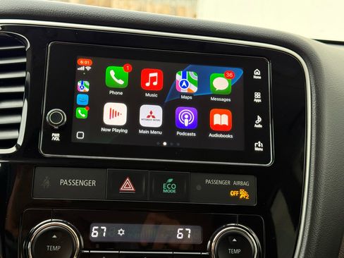 Used 2018 Mitsubishi Outlander SEL image 14