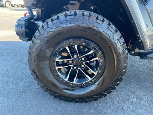 Used 2022 Jeep Wrangler Unlimited Rubicon w/ Xtreme Recon 35" Tire Package image 47