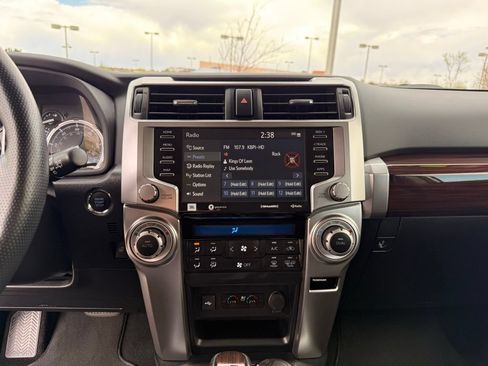 Used 2023 Toyota 4Runner Limited AWD/4WD image 16