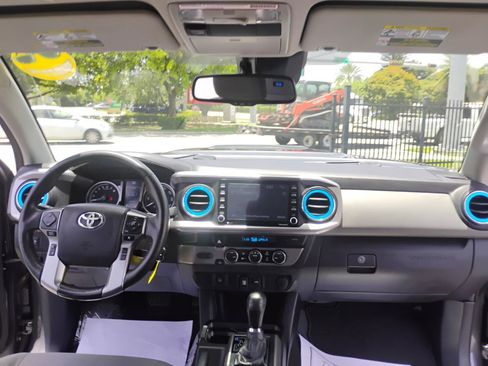 Used 2021 Toyota Tacoma SR5 RWD image 68
