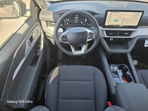New 2026 Ford Explorer Active RWD image 15