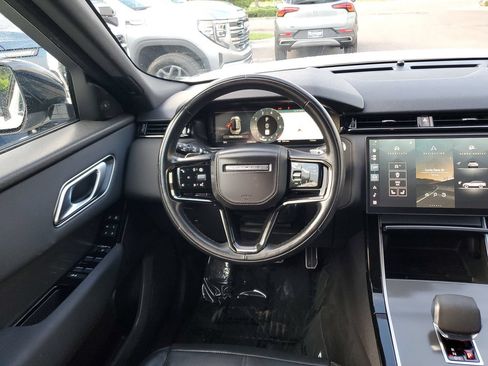 Used 2025 Land Rover Range Rover Velar Dynamic SE AWD/4WD image 12
