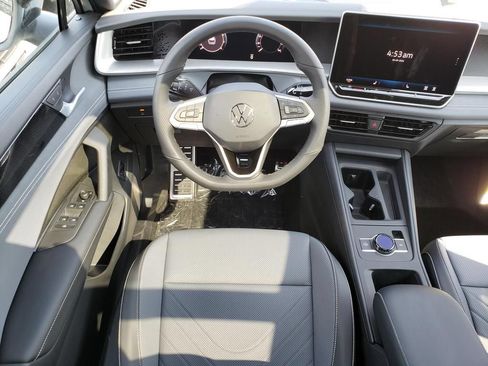 New 2026 Volkswagen Tiguan SE R-Line AWD/4WD image 10