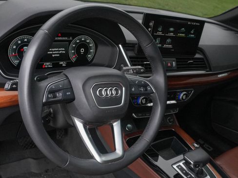 Used 2023 Audi Q5 2.0T Premium Plus w/ Premium Plus Package AWD/4WD image 7