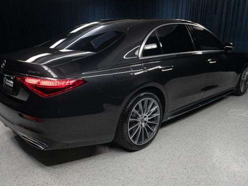 Certified 2026 Mercedes-Benz S 580e 4MATIC Sedan image 5