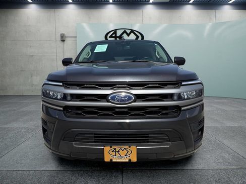 Used 2024 Ford Expedition XLT RWD image 8