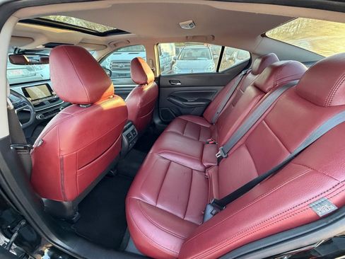 Used 2019 Nissan Altima 2.5 SV image 10