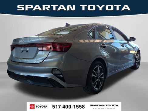 Used 2024 Kia Forte LXS FWD image 6
