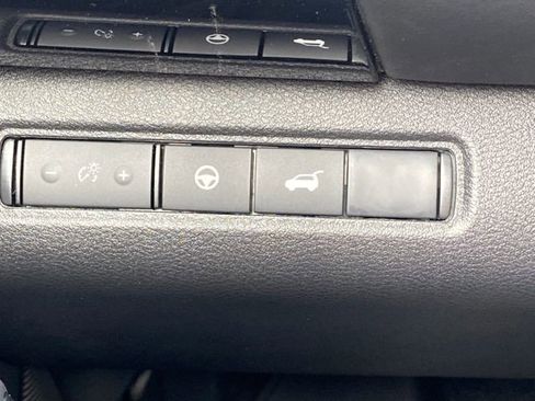 New 2026 Nissan Pathfinder SV image 15