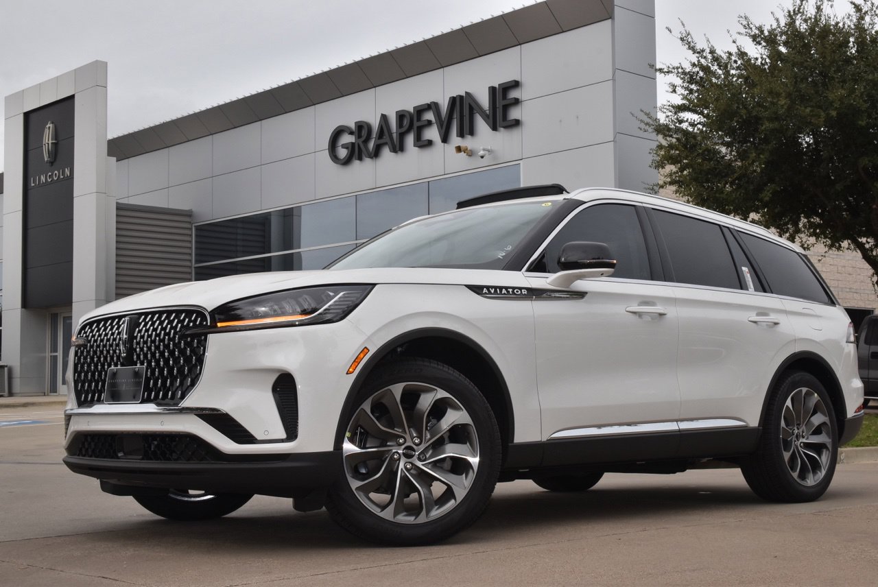 New 2027 Lincoln Aviator Reserve RWD image 1