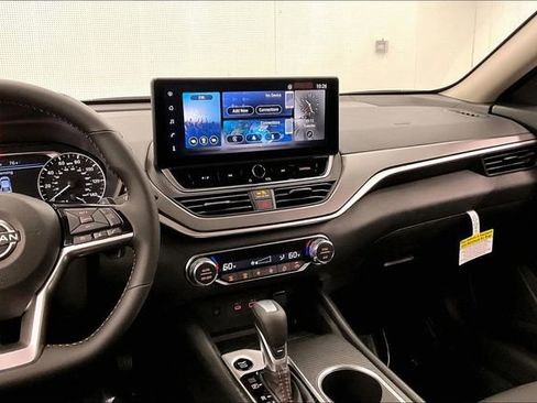 New 2026 Nissan Altima 2.5 SR FWD image 8