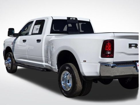 New 2026 RAM 3500 Tradesman AWD/4WD image 41