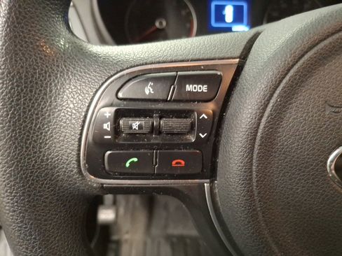 Used 2018 Kia Optima LX w/ 17" Alloy Wheels Package image 17