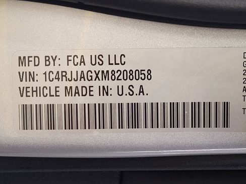 Used 2021 Jeep Grand Cherokee L Laredo RWD image 33