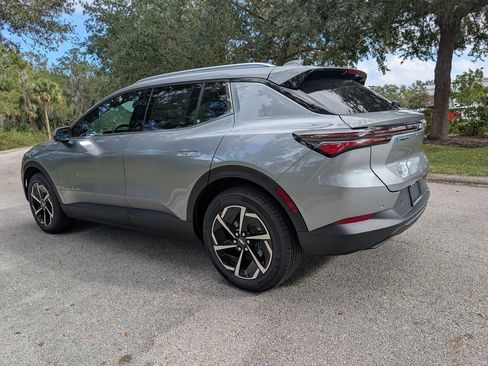 New 2026 Chevrolet Equinox EV LT image 5