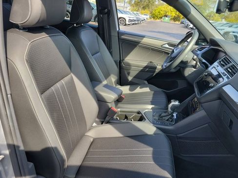 Certified 2023 Volkswagen Tiguan SE R-Line image 6