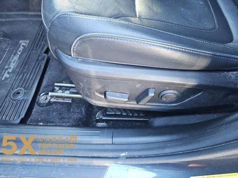 Used 2022 Hyundai Tucson Limited image 27