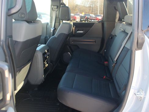 New 2025 GMC Hummer EV 3X image 12