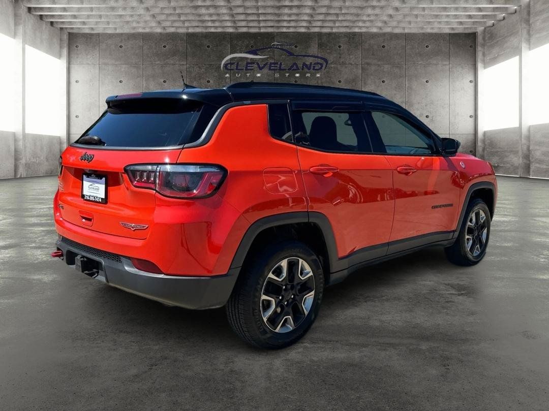 Used 2017 Jeep Compass Trailhawk w/ Leather Interior Group AWD/4WD image 3