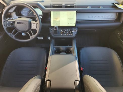 New 2026 Land Rover Defender 110 OCTA image 19
