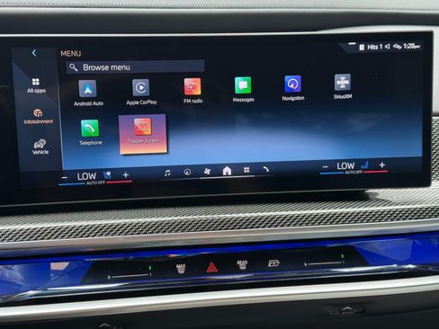 Used 2023 BMW i7 xDrive60 AWD/4WD image 29