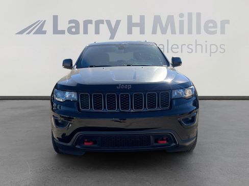Used 2020 Jeep Grand Cherokee Trailhawk image 8