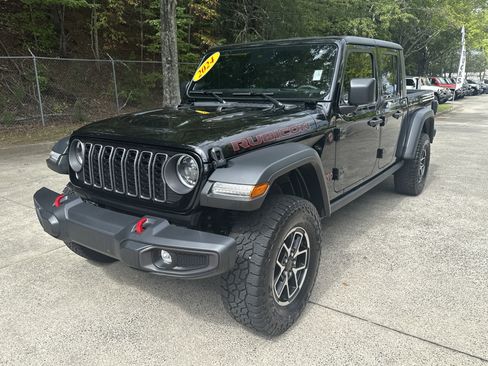 Used 2024 Jeep Gladiator Rubicon image 3