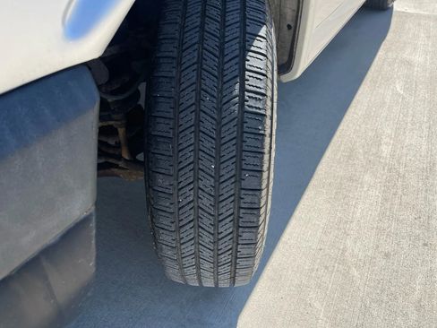 Used 2016 Chevrolet Express 2500 LS image 20