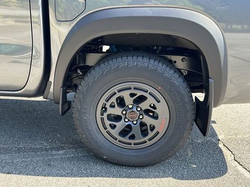 New 2026 Nissan Frontier PRO-4X AWD/4WD image 15
