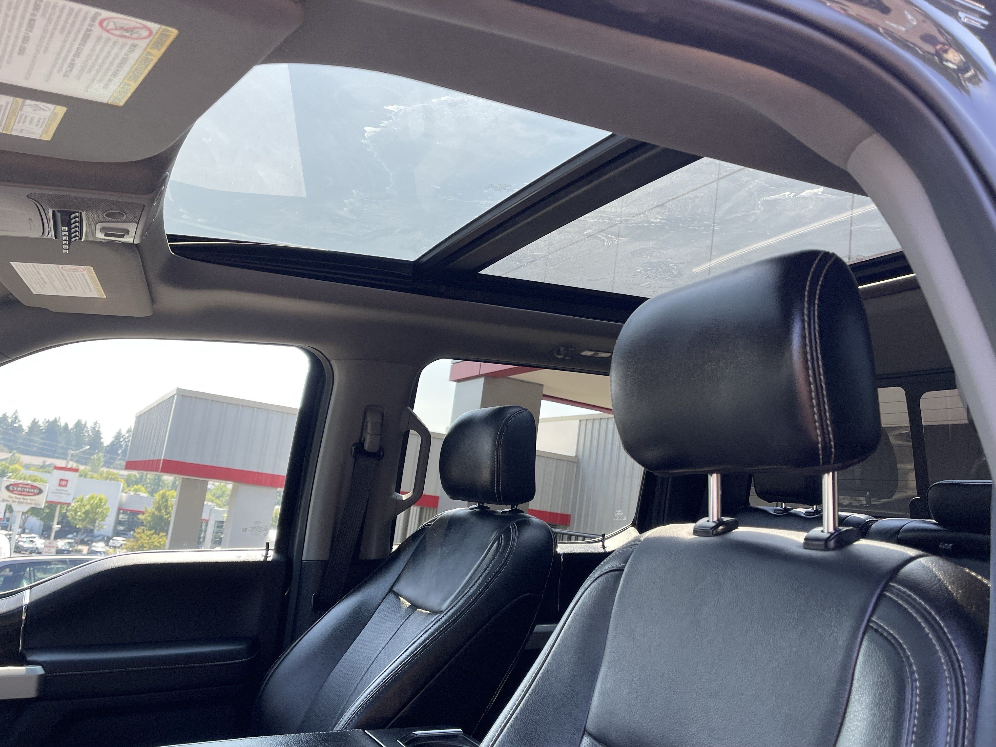 Used 2021 Ford F350 Lariat w/ Lariat Ultimate Package AWD/4WD image 19
