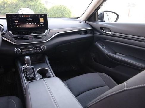 Certified 2025 Nissan Altima 2.5 SV w/ SV Premium Package AWD/4WD image 26