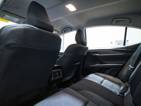 Used 2025 Toyota Camry LE image 28