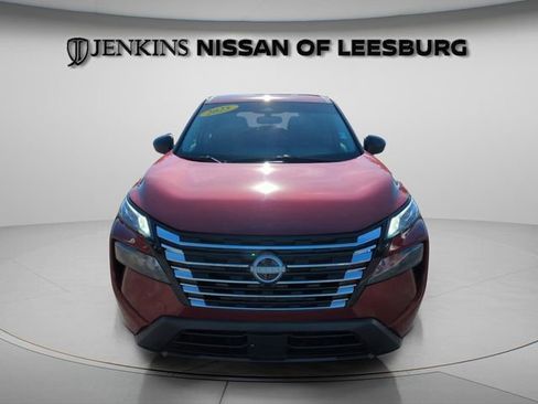 Certified 2025 Nissan Rogue S image 2