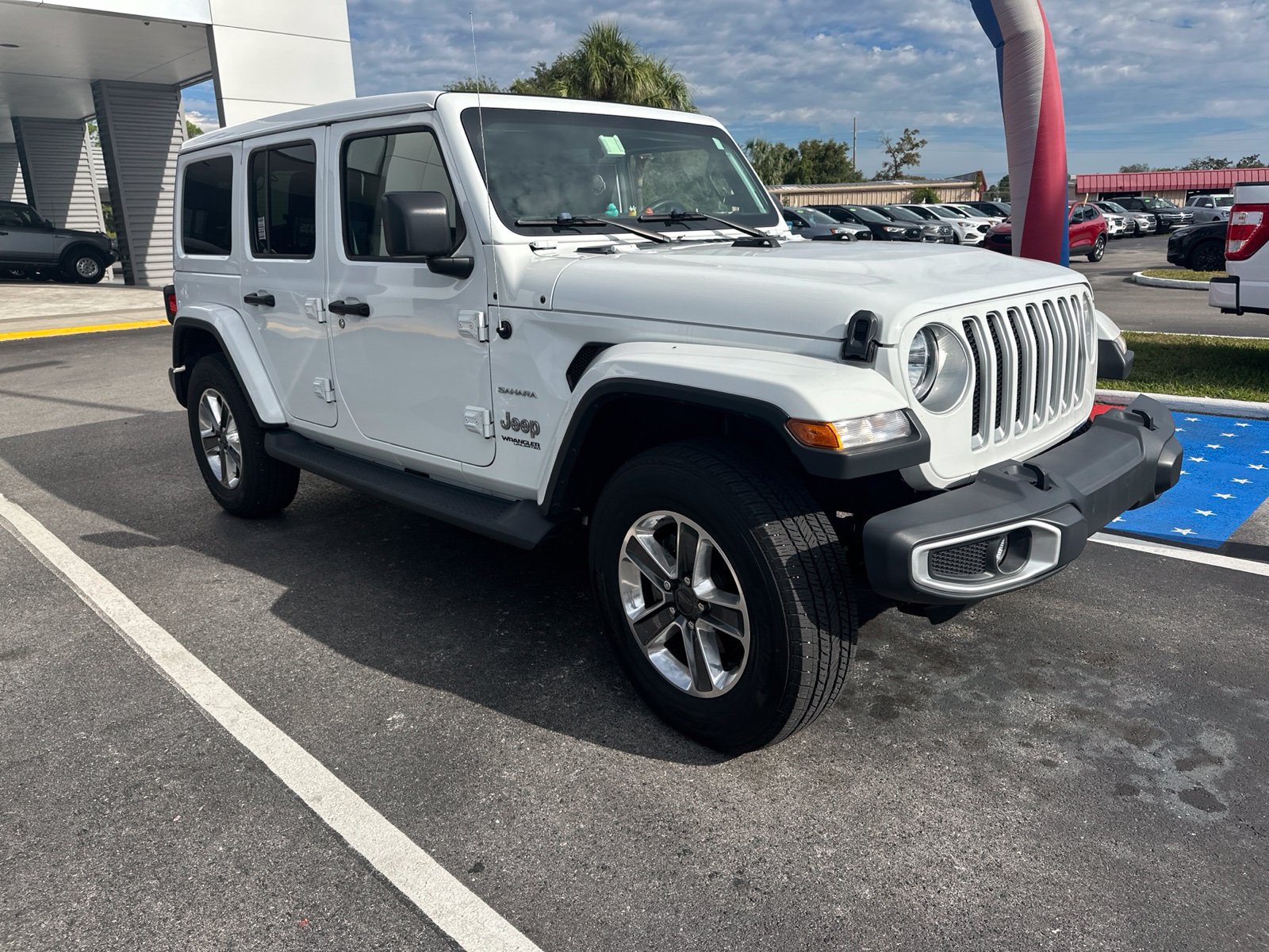 Used 2019 Jeep Wrangler Unlimited Sahara AWD/4WD image 1