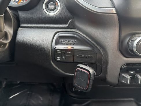 Used 2021 RAM 2500 Big Horn image 31