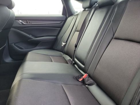 Used 2019 Honda Accord Sport image 9