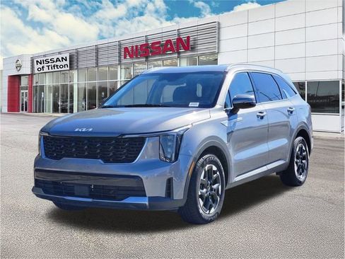 Used 2024 Kia Sorento S image 8