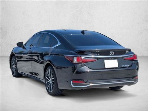 Used 2025 Lexus ES 300h w/ Premium Package FWD image 7