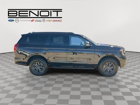 New 2026 Ford Expedition Tremor image 4