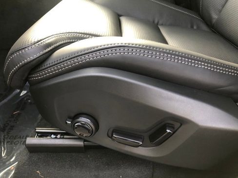 New 2026 Volvo XC90 B6 Ultra w/ Protection Package Premier image 14