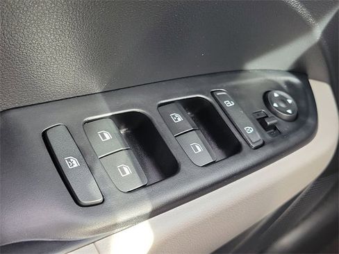 New 2026 Hyundai Venue SEL image 16