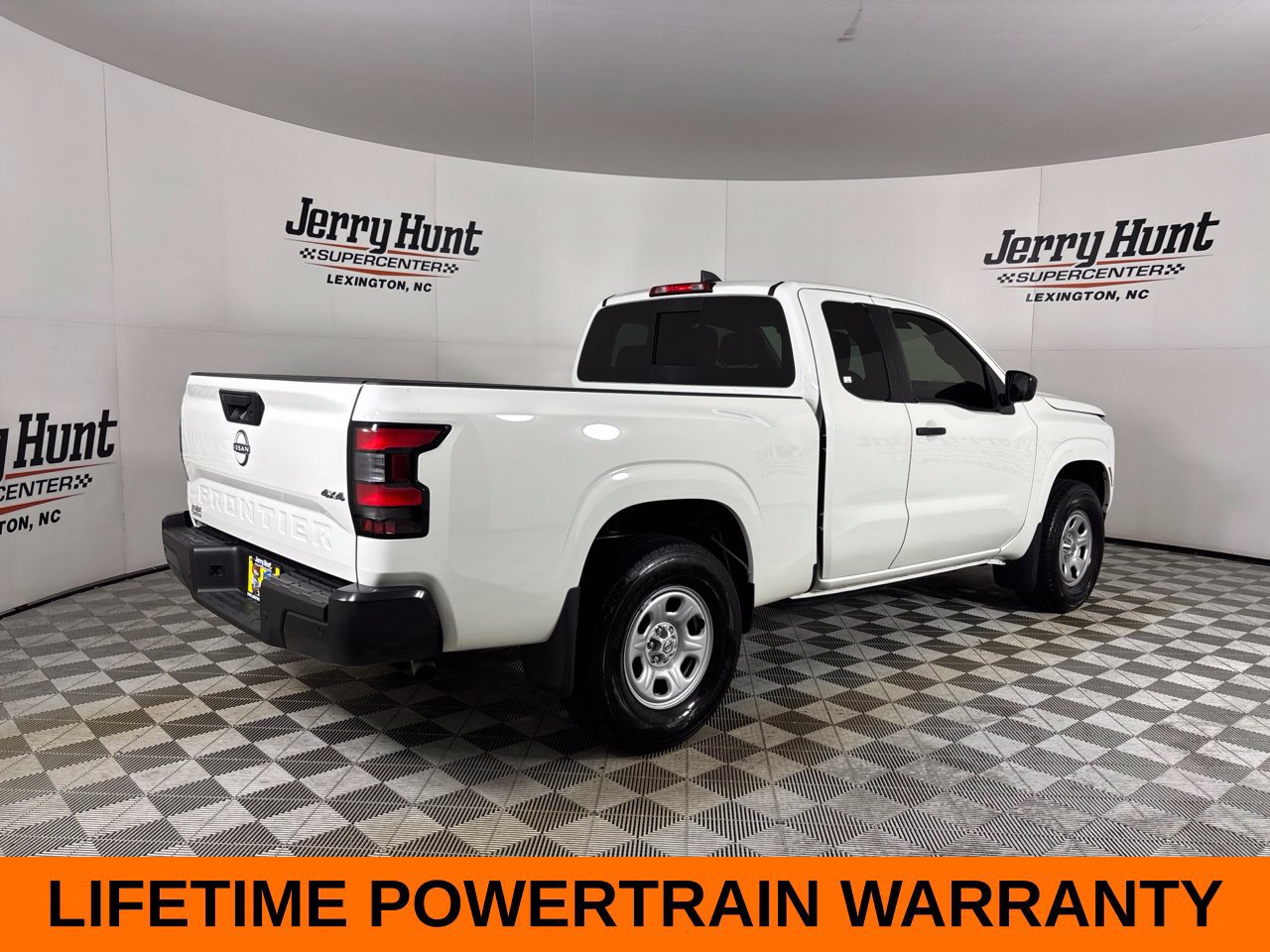 Used 2025 Nissan Frontier S w/ S Utility Package AWD/4WD image 6