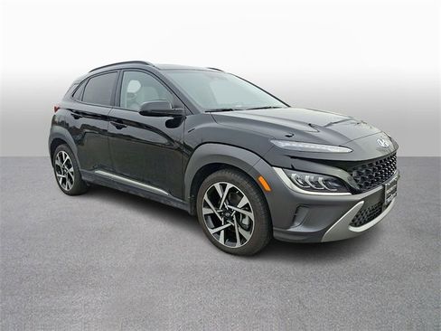 Used 2023 Hyundai Kona Limited w/ Winter Weather Package image 3