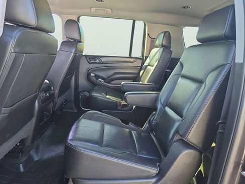Used 2016 Chevrolet Suburban LT w/ Luxury Package AWD/4WD image 15